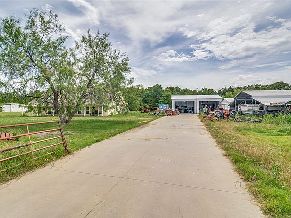 3rd image of 7302 County Road 4044