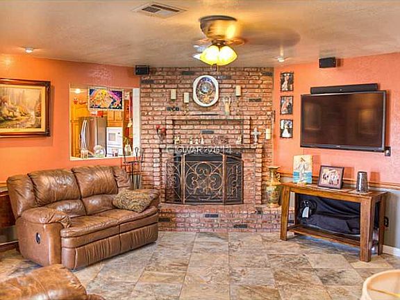 3rd image of 1008 San Gabriel Ave