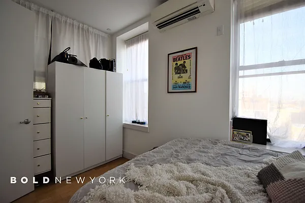 Rented by Bold New York | media 13