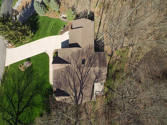 5th image of 363 Overlook Dr