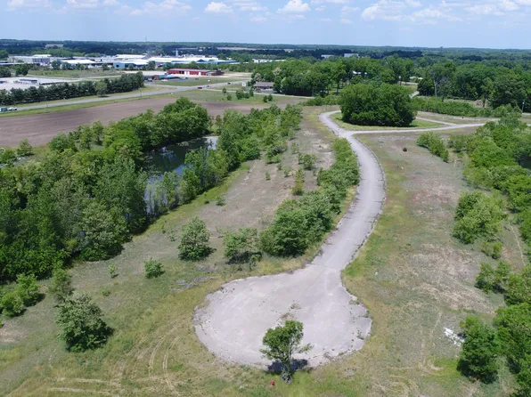 12 Ashley Rd, Edwardsburg, MI 49112