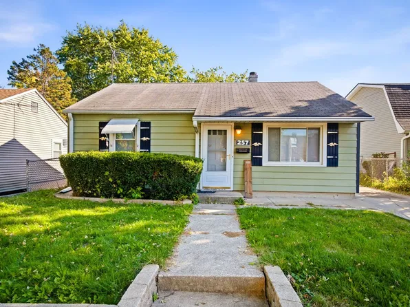 257 Vermont Ave, Aurora, IL 60505