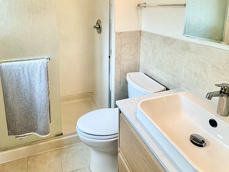 242 Ranchmoor Trl — Photo 11
