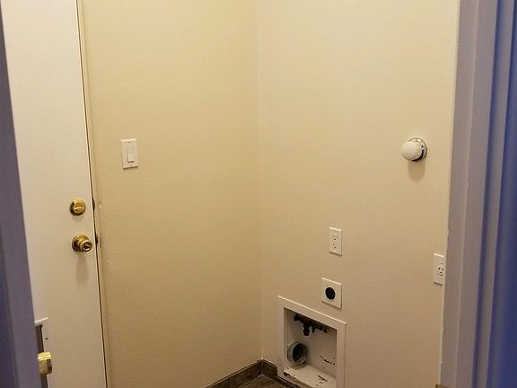 4th image of 271 Bryce Ave
