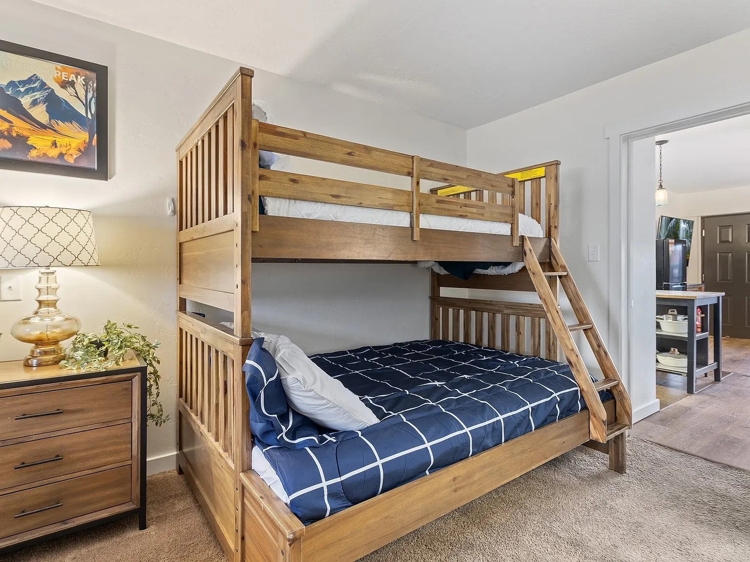 Studio, $1,600 — Photo 4