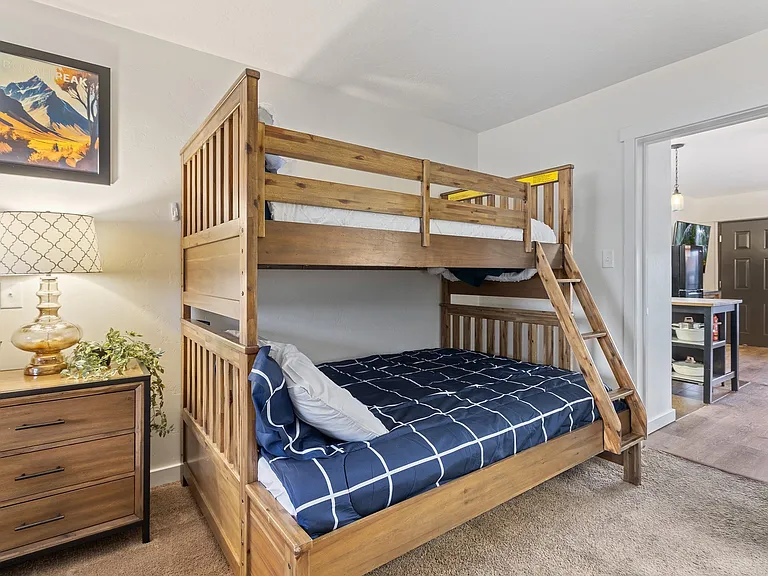 952 Blue Lakes Blvd N #212 — Photo 4