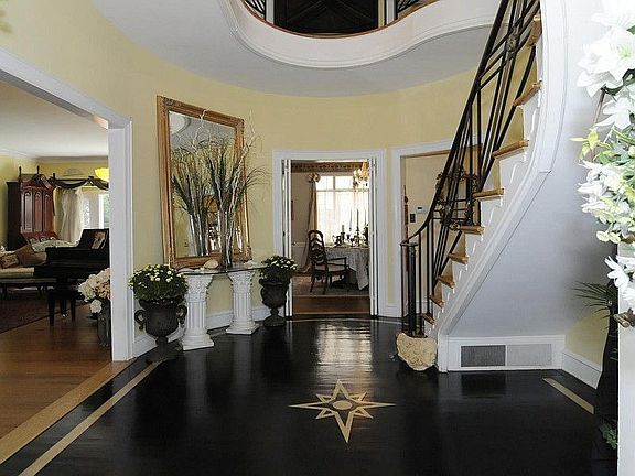 2 Story Foyer