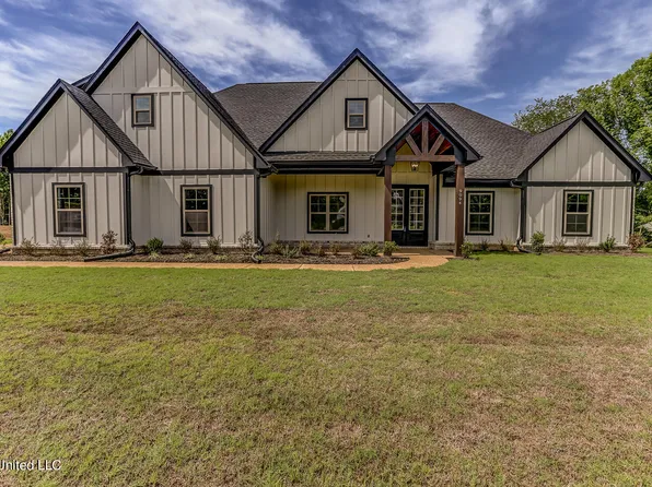 9094 Treadway Creek Dr, Hernando, MS 38632