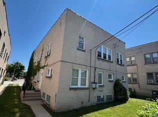 3279 S Kinnickinnic Ave #5, Milwaukee, WI 53207