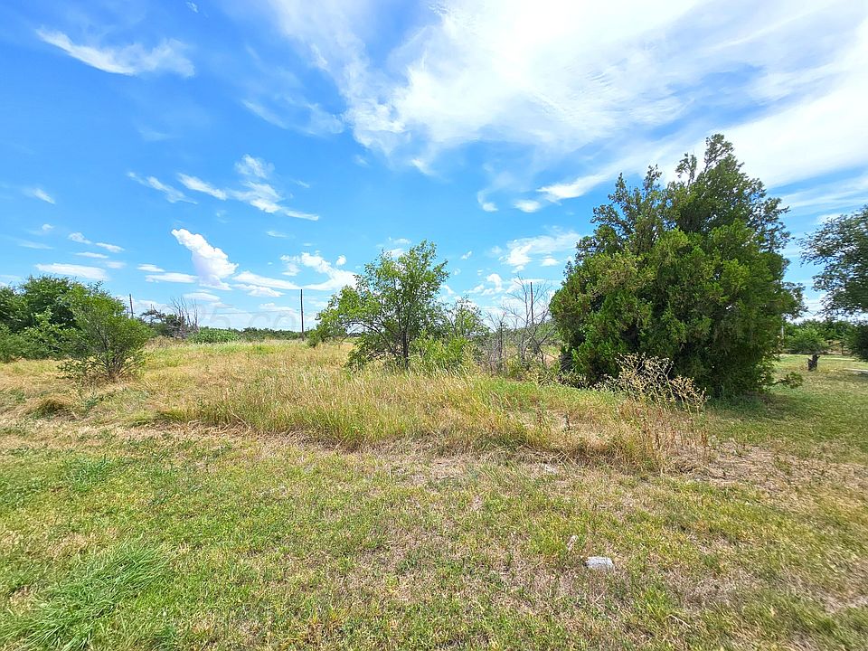 2nd image of 513 Harlem St