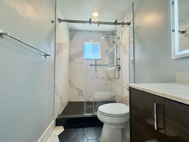 914 Everett Ave — Photo 59