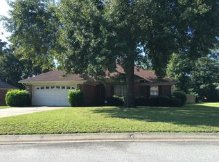 1113 Montclair Dr, Hinesville, GA 31313