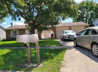 230 Maple St, Sugar Grove, IL 60554