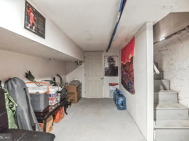 1814 E Albert St — Photo 21