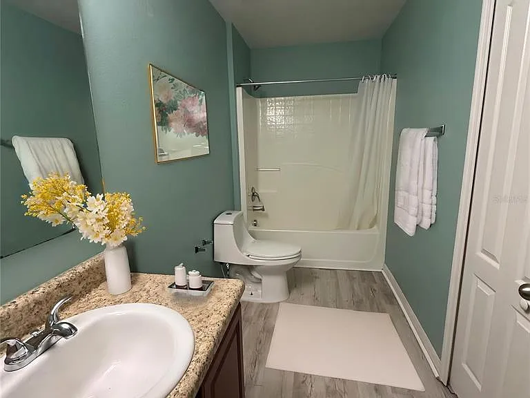 944 Killarney Ln — Photo 7