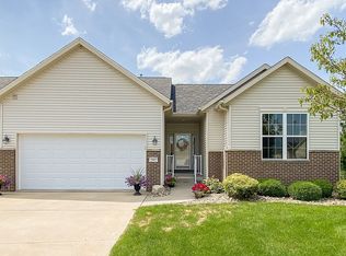 2992 Brookvalley Ct, Marion, IA 52302