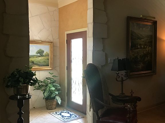 3rd image of 116 The Hills Dr
