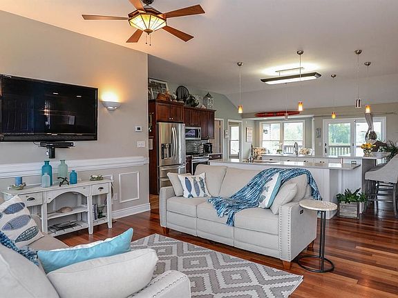 5th image of 9014 Cheri Ln