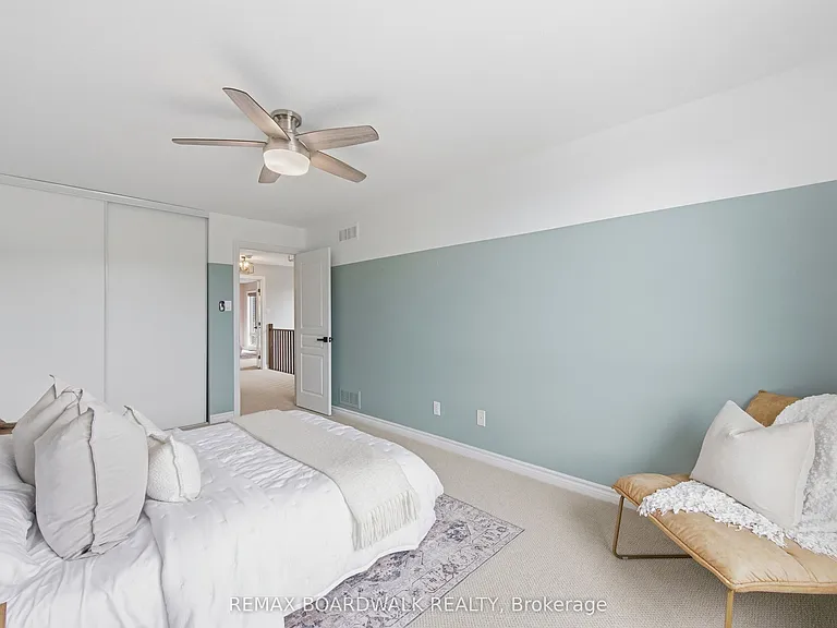375 Cooks Mill Cres — Photo 31
