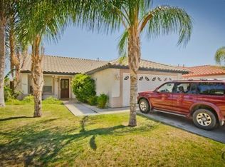 817 Ivy Trae Ln, Bakersfield, CA 93307