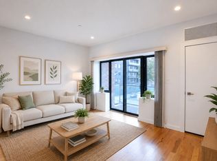 3025 21st St APT 3A, Long Island City, NY 11102
