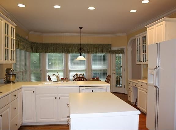 3rd image of 3962 Willow Bend Trl NW