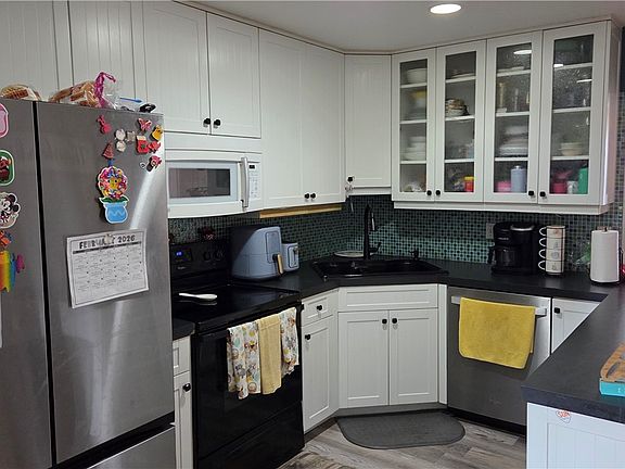 4th image of 655 Chesser Ave