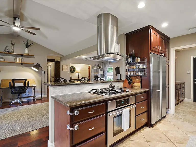 10710 Overbrook Ln — Photo 14