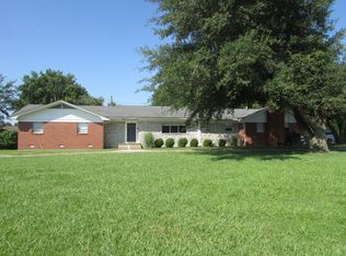 1904 S Prairie St, Stuttgart, AR 72160