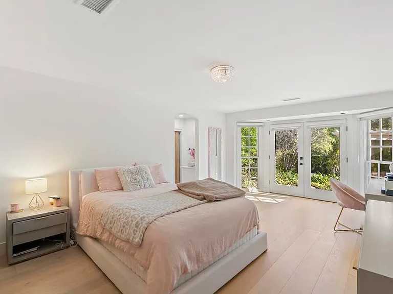 5427 La Crescenta — Photo 13