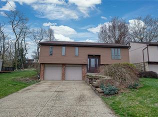 1431 Annette Ave, South Park, PA
