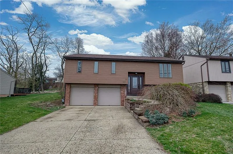 1431 Annette Ave photo 1
