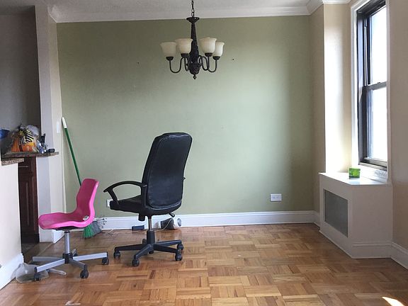 5th image of 2850 Webb Ave APT 7C