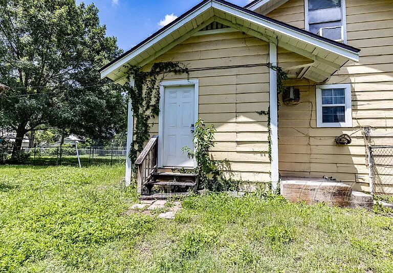 514 Curtiss St — Photo 17