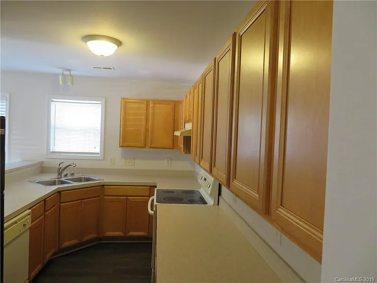6206 Ginkgo Ln — Photo 6