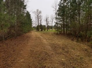 2880 Chicken Foot Rd, Hope Mills, NC 28348