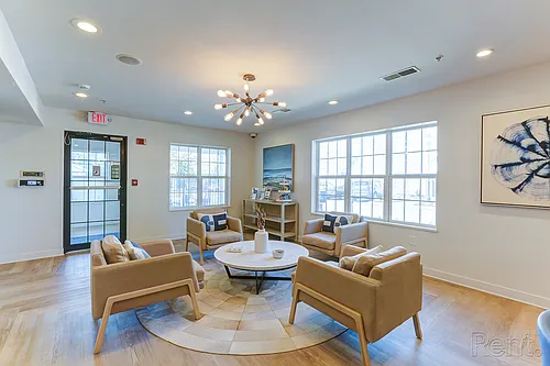 619 N Shore Dr #1 Photo 1