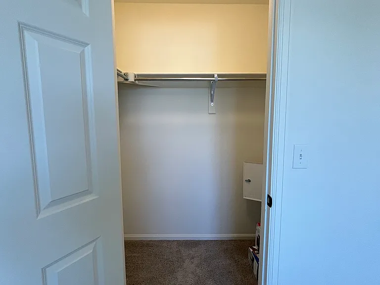 Guestroom 2 closet