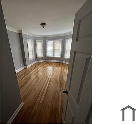 4th image of 6521 S California Ave #2