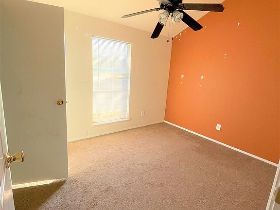 4th image of 8658 Victorian Village Dr
