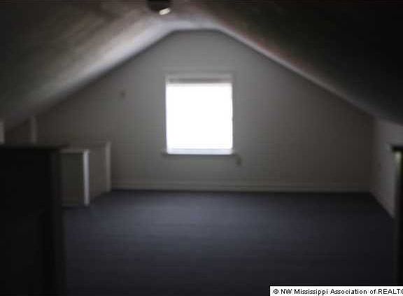 3rd image of 8411 Oakwood Ln