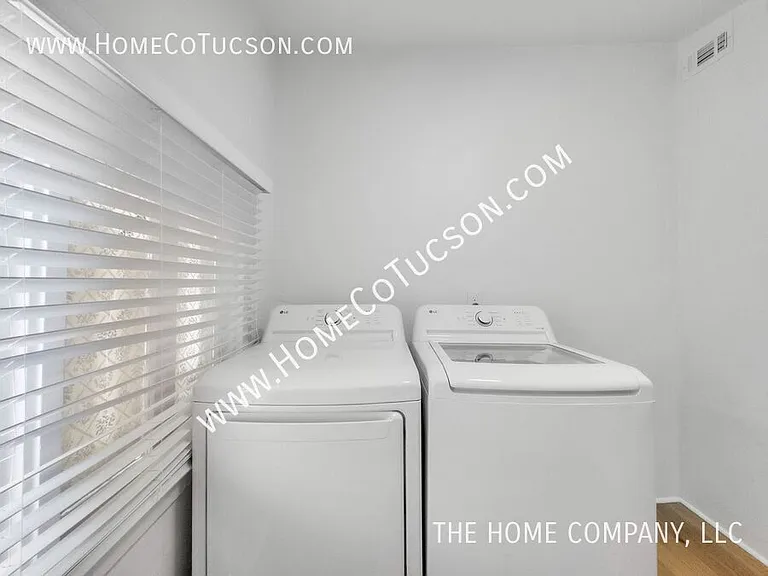 2425 N Goyette Ave #A — Photo 16