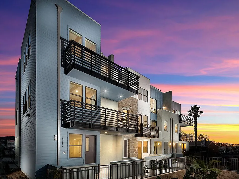 1562 Vista Del Mar Way #4