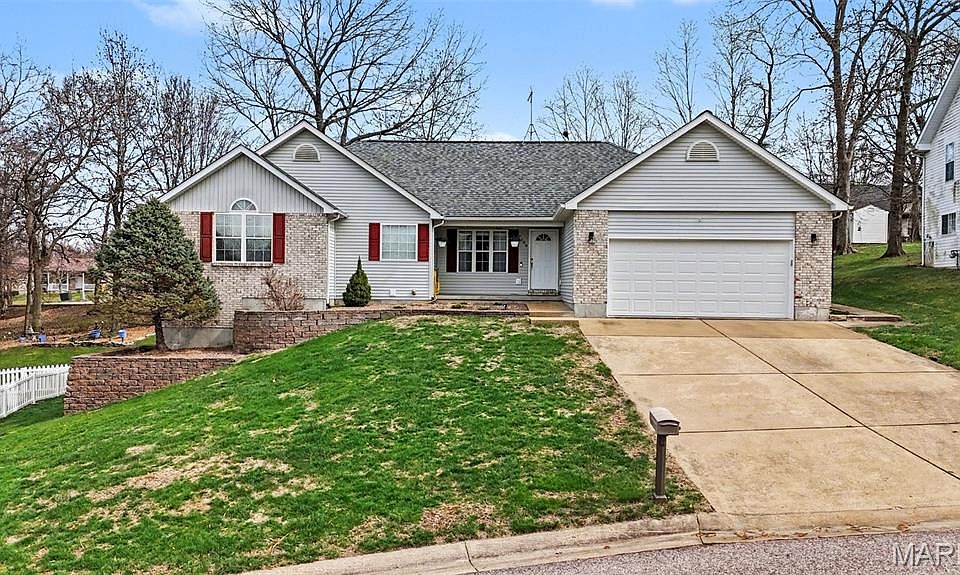 1st image of 1580 Kelly Ct