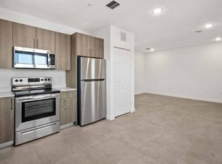 1295 W 69th St #110, Hialeah, FL 33016