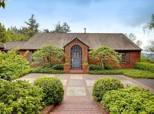 5710 SW Hewett Blvd, Portland, OR 97221