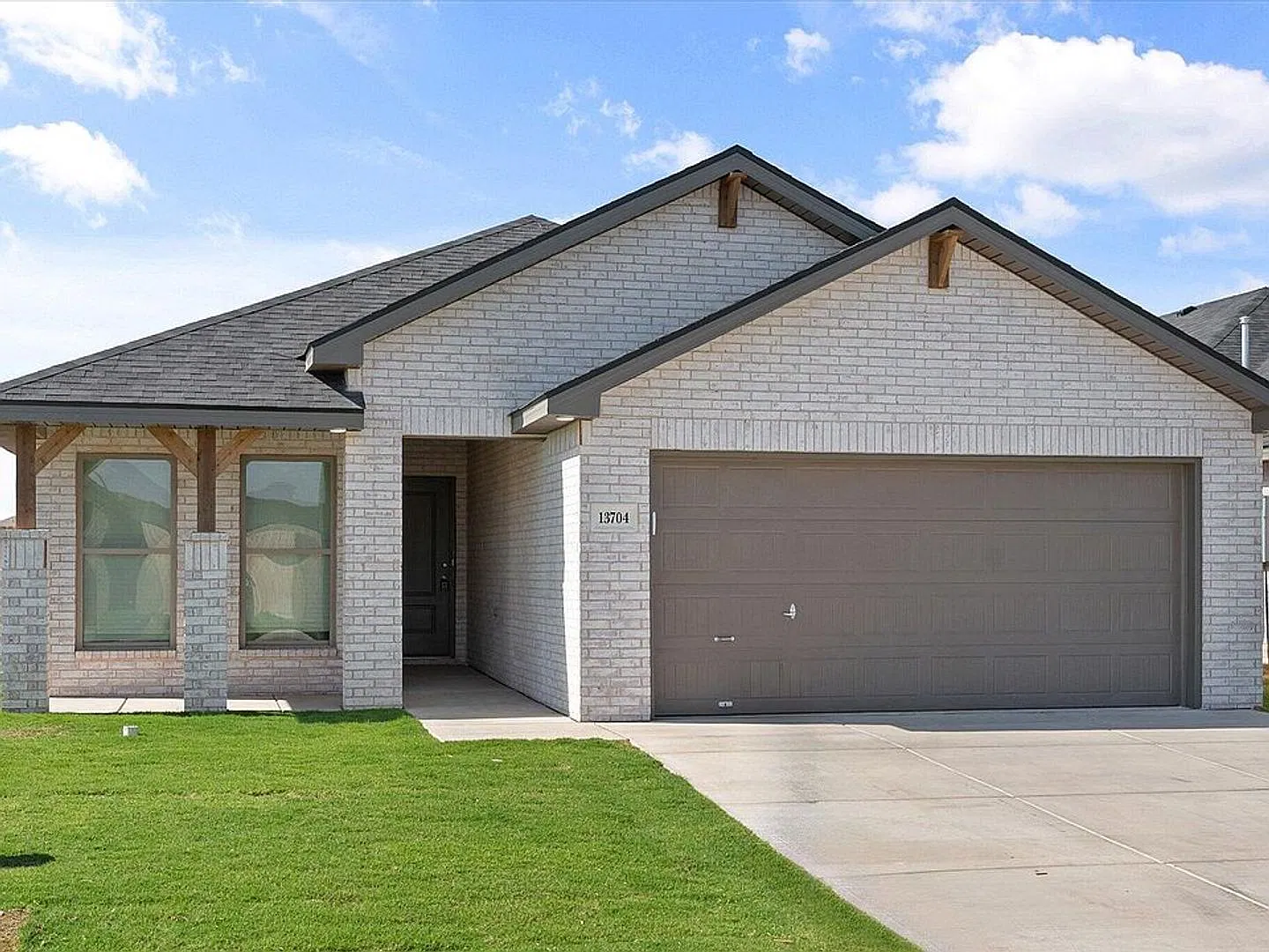 Modern 4-Bedroom Home with Isolated Primary Suite & Covered Patio — Photo 1