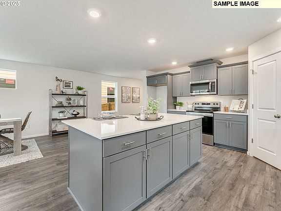 5th image of 5001 NE 63rd Ave