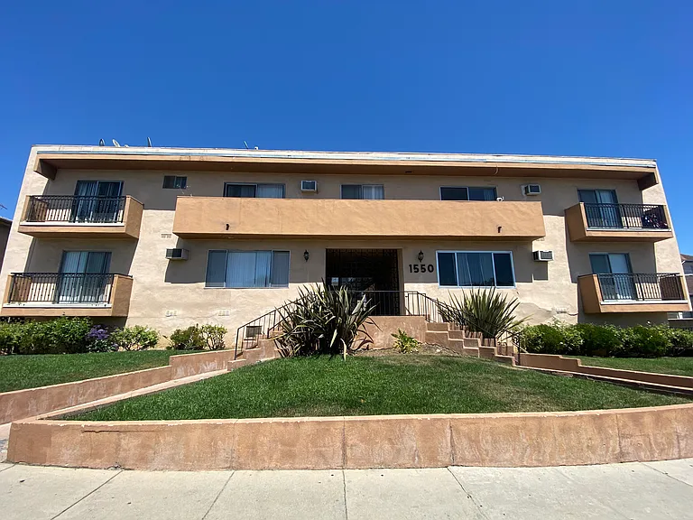 1550 N Harvard Blvd #2 — Photo 10
