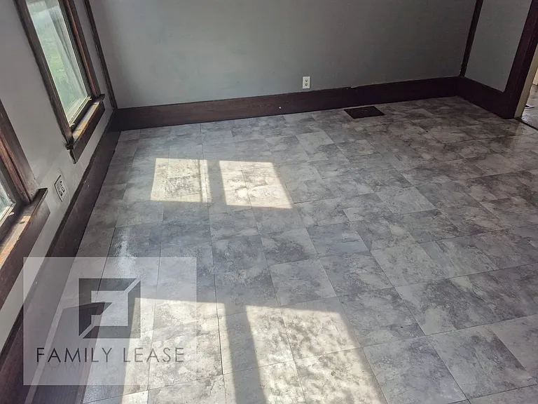 596 Lafayette Ave — Photo 16